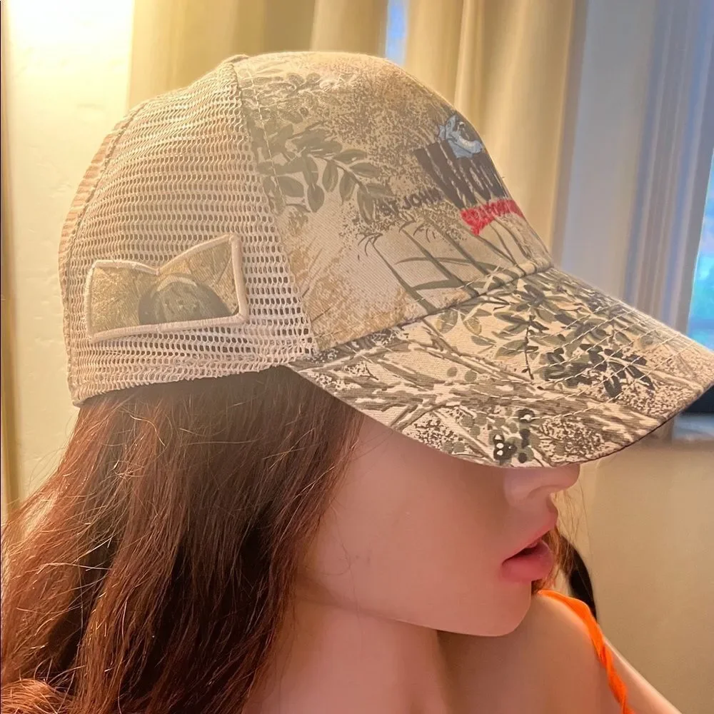 #0985+ Unisex Woody's Seafood Saloon Camouflage Cap